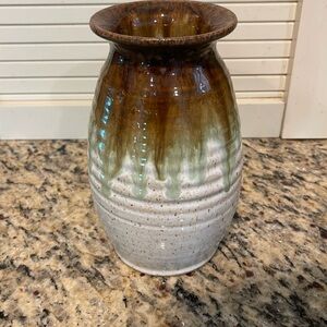 Vintage Garnett Art Studio Pottery Signed